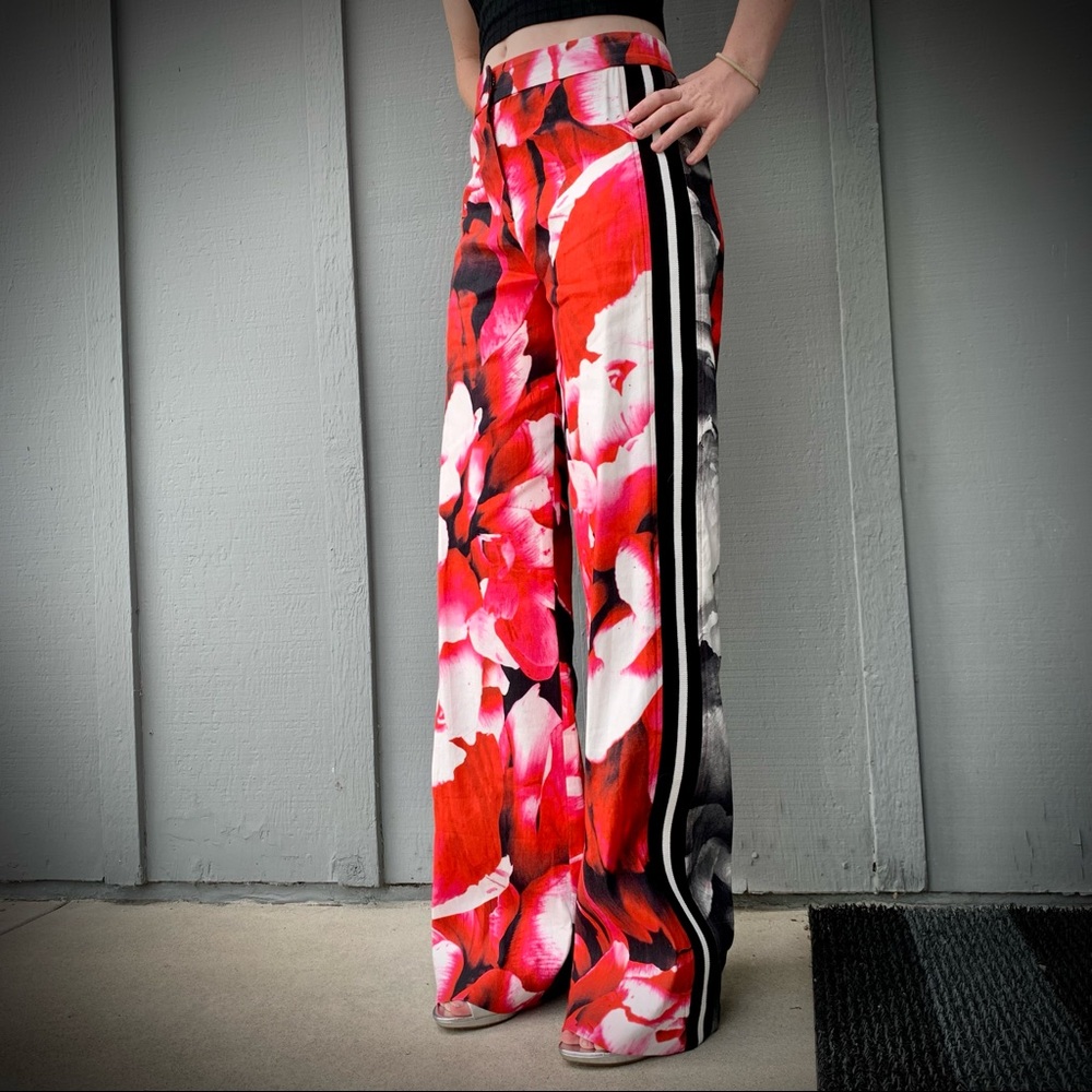 Nicole Miller Artelier wide leg floral pants with track stripe. Size S.